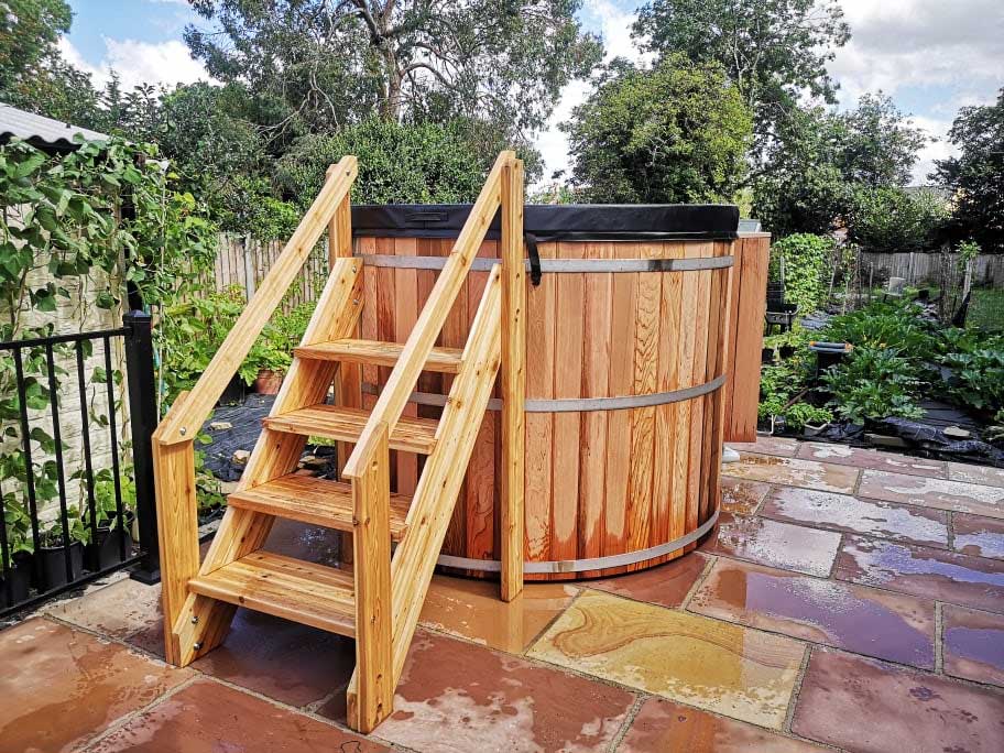 Cedar wood hot tub Cornwall