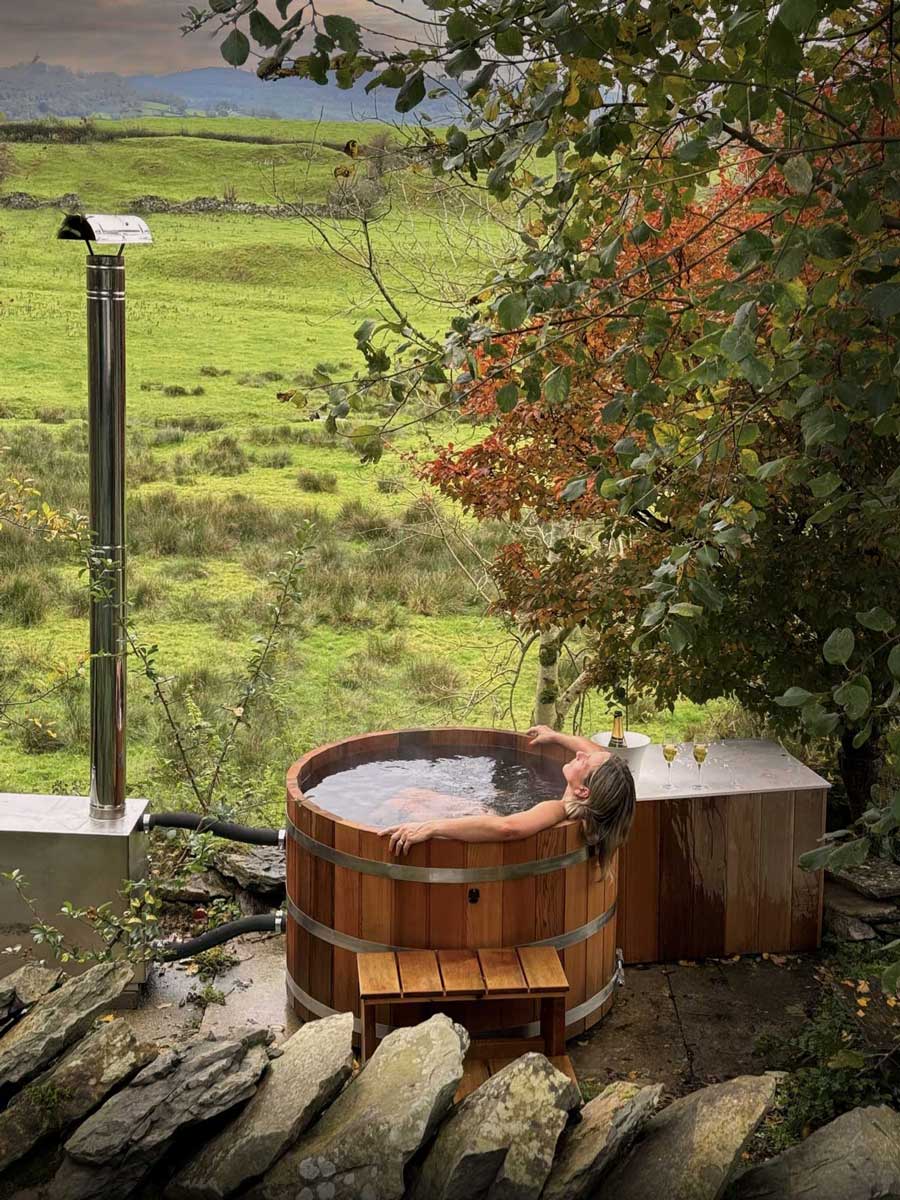 Ofuro cedar wood hot tub