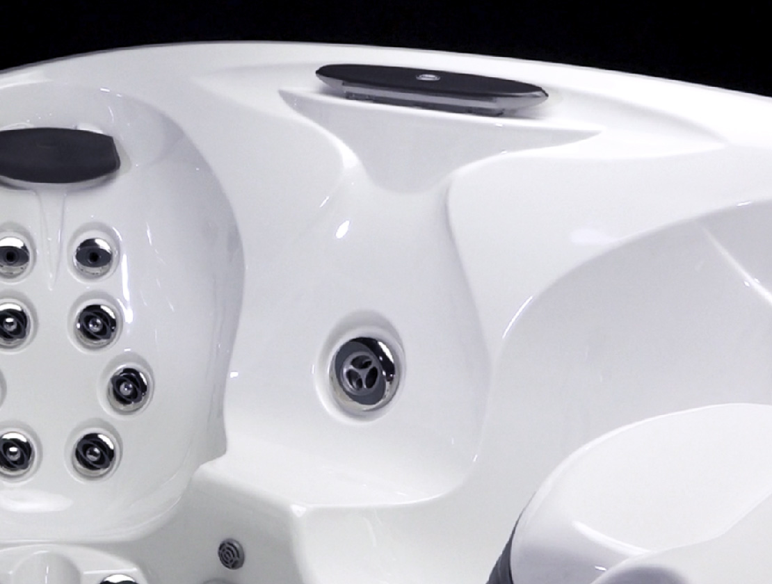 JHT_CoolDownSeat_Hydrotherapy_FeaturesContent_2x