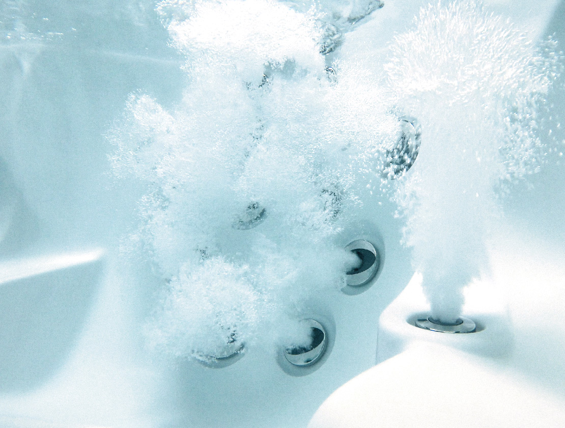 JHT_FX12TherapySeat_Hydrotherapy_FeaturesContent_2x