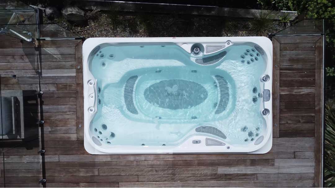 J 13™ POWERPLAY™ Recessed Swim Spa